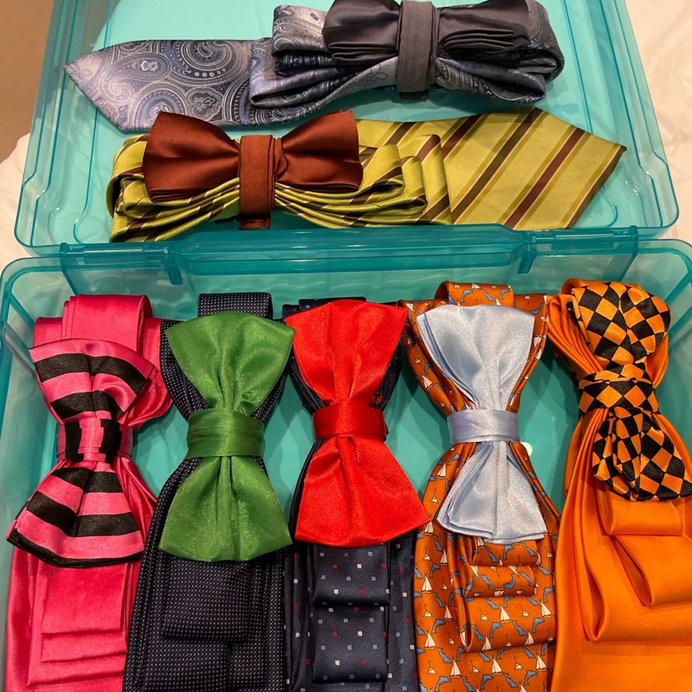 Handmade Customizable women neckties!